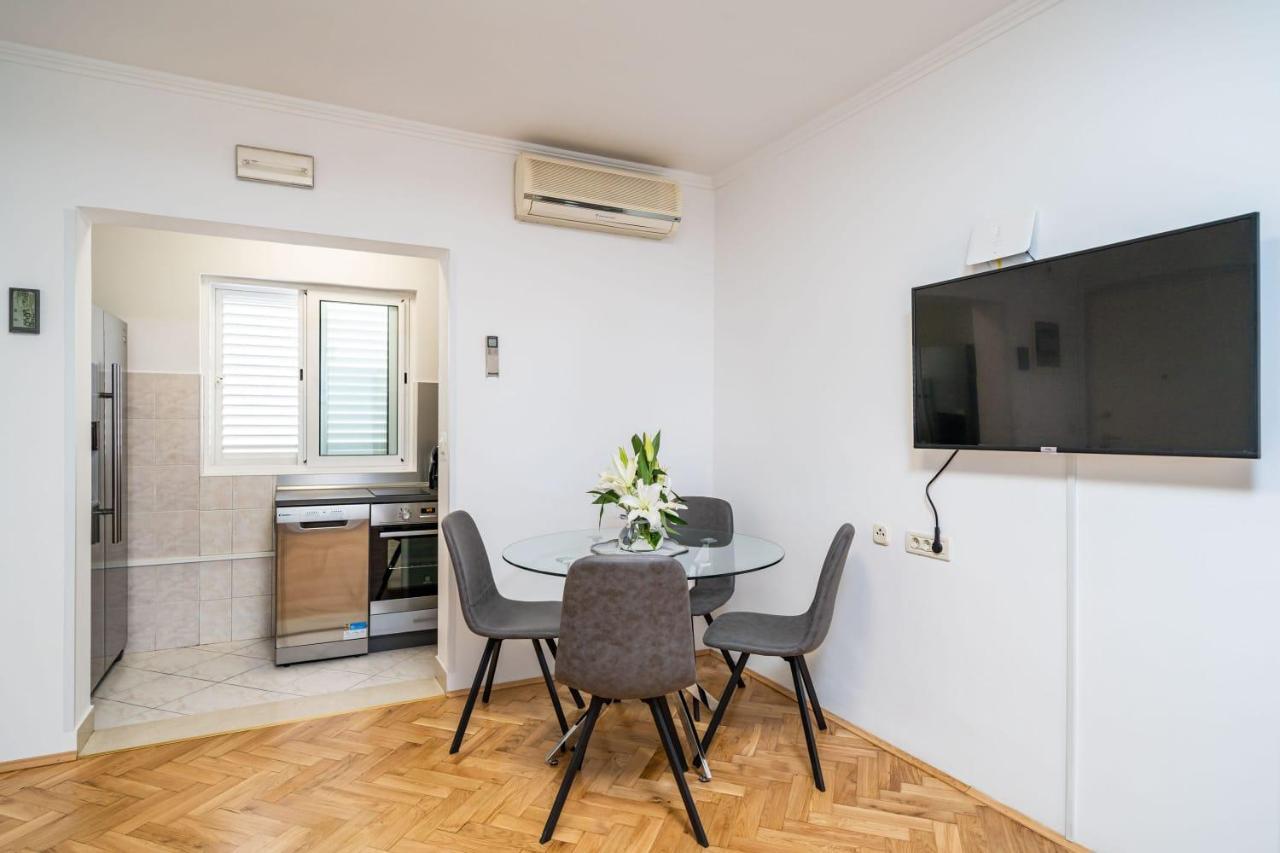Apartman Knego With Parking دوبروفينك المظهر الخارجي الصورة