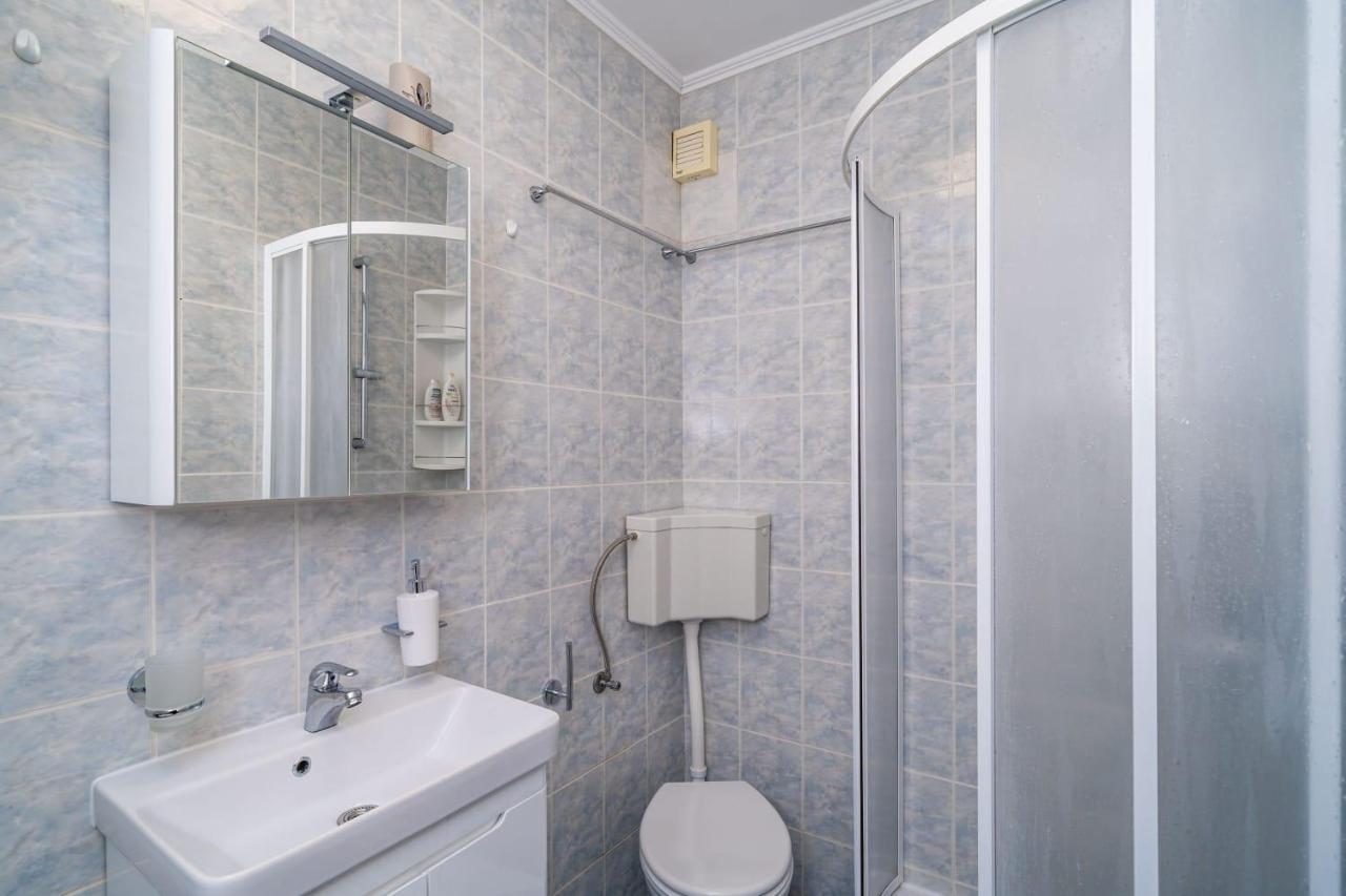 Apartman Knego With Parking دوبروفينك المظهر الخارجي الصورة