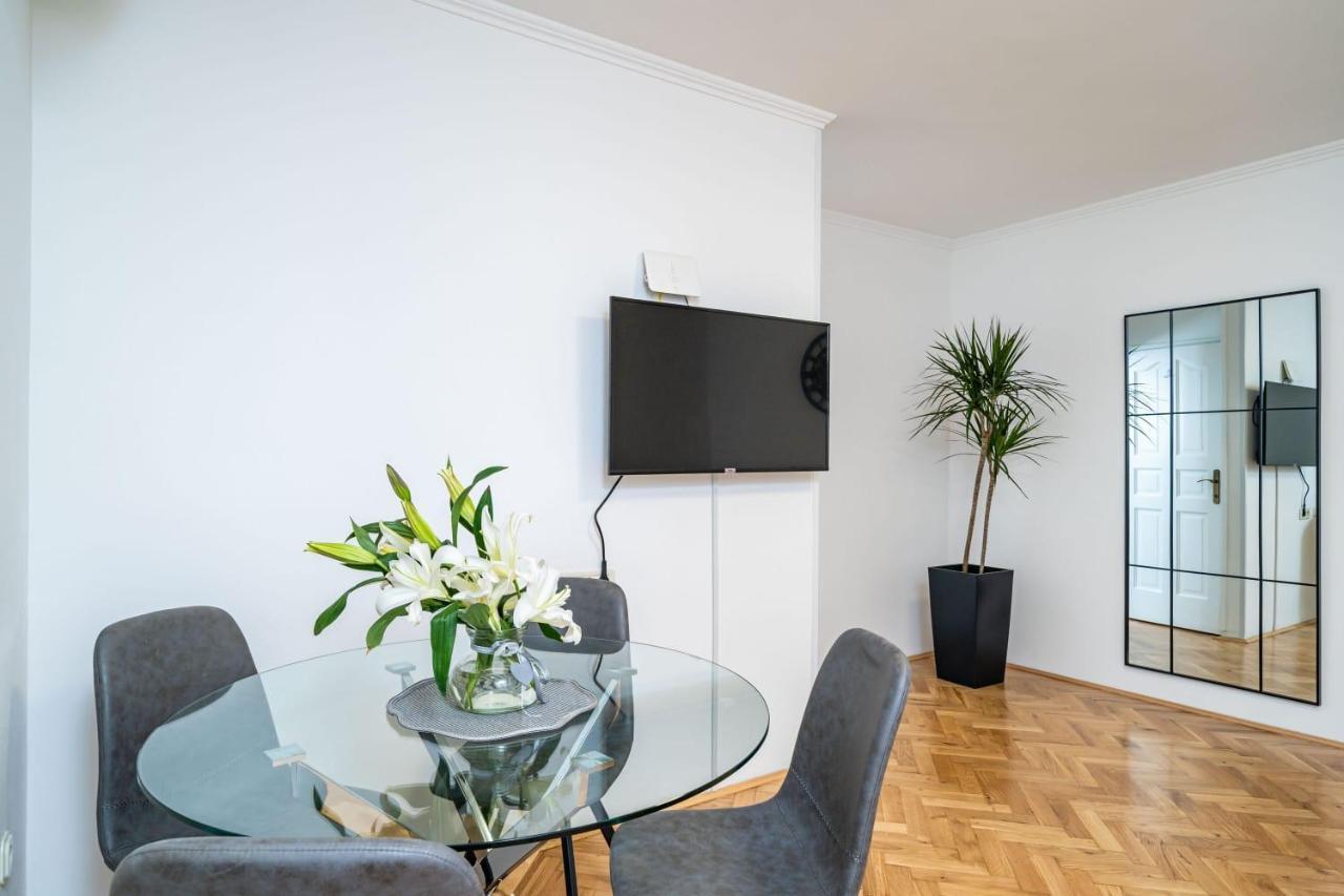 Apartman Knego With Parking دوبروفينك المظهر الخارجي الصورة