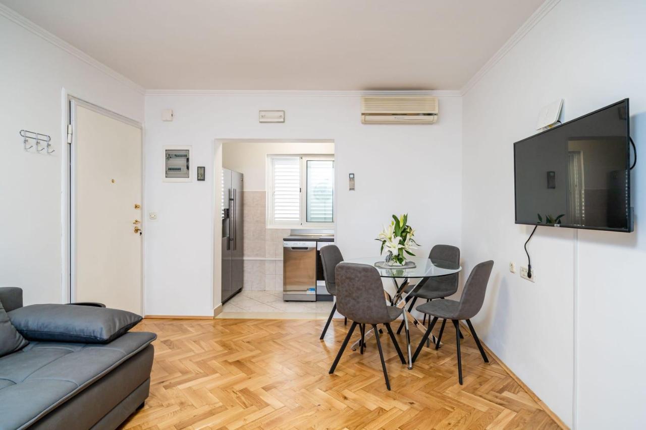 Apartman Knego With Parking دوبروفينك المظهر الخارجي الصورة
