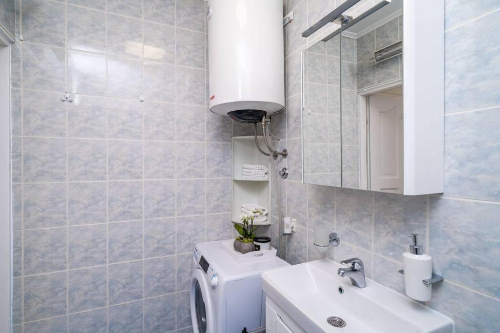 Apartman Knego With Parking دوبروفينك المظهر الخارجي الصورة